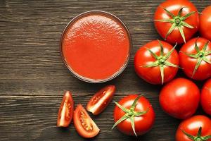 Ev yapımı domates suyu - yararları ve zararları